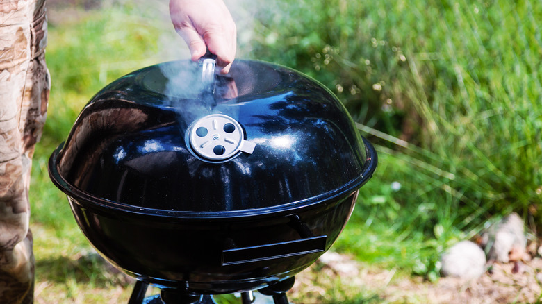 Ventilation for charcoal grill