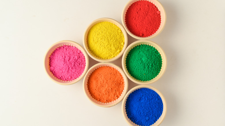 powder food coloring