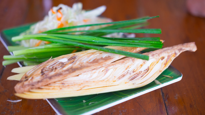 Banana blossoms with spring onions