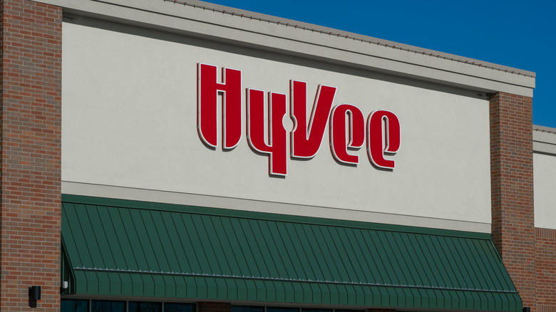 Hy-Vee exterior