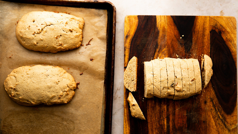 Cut slices of cookie log