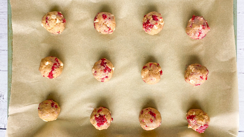 white chocolate raspberry cookies pan