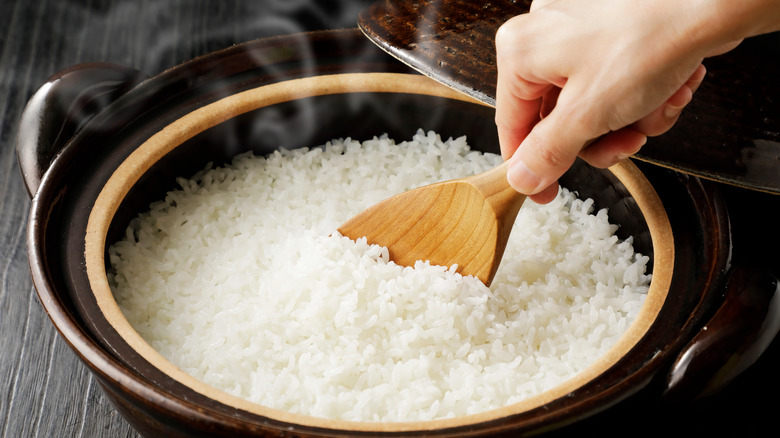 pot of white rice
