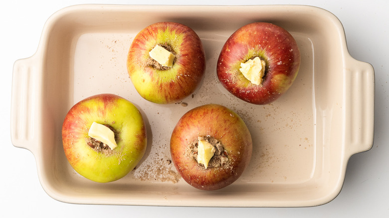 apples filled with pecans butter 