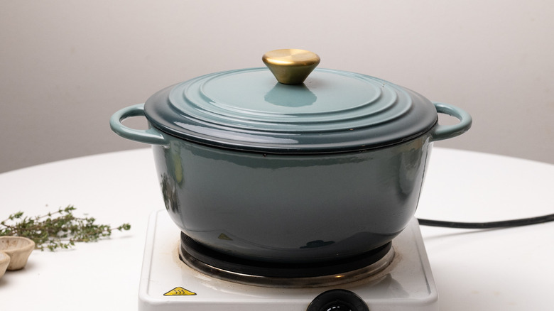 Dutch oven on heating element