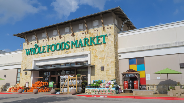 whole foods exterior