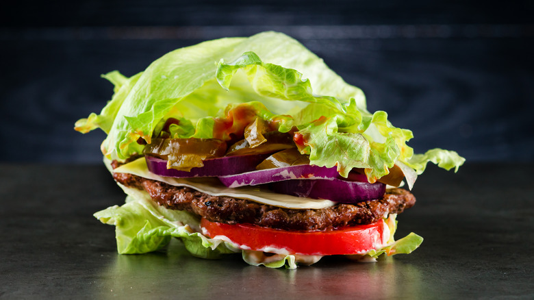 Burger wrapped in lettuce