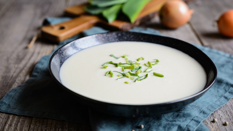 vichyssoise with green onions