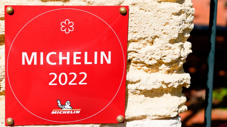 michelin guide 2022 one star plaque