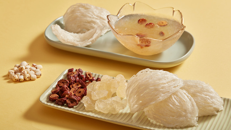 ingredients for bird's nest soup