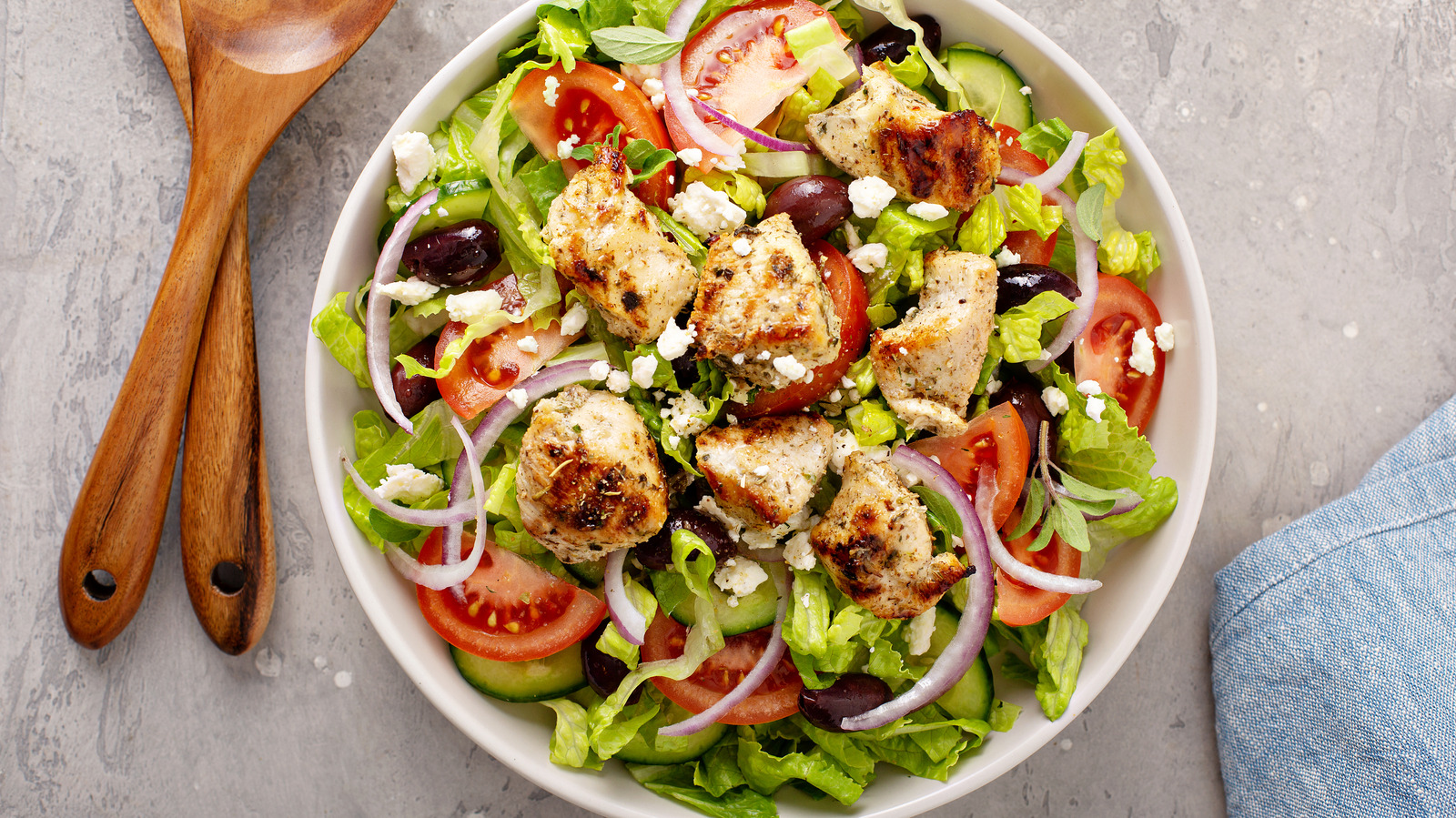 Why Bold Salads Are The Ideal Pairing When Making Grilled Chicken