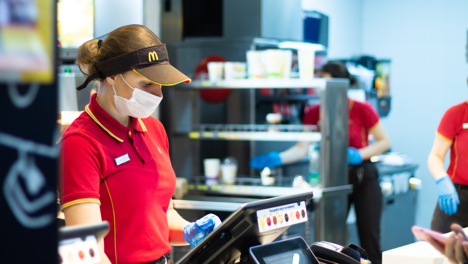 Why California Fast Food Workers Might Soon Get Bigger Paychecks