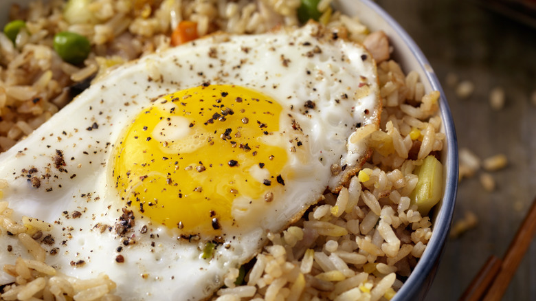 Egg on fried rice