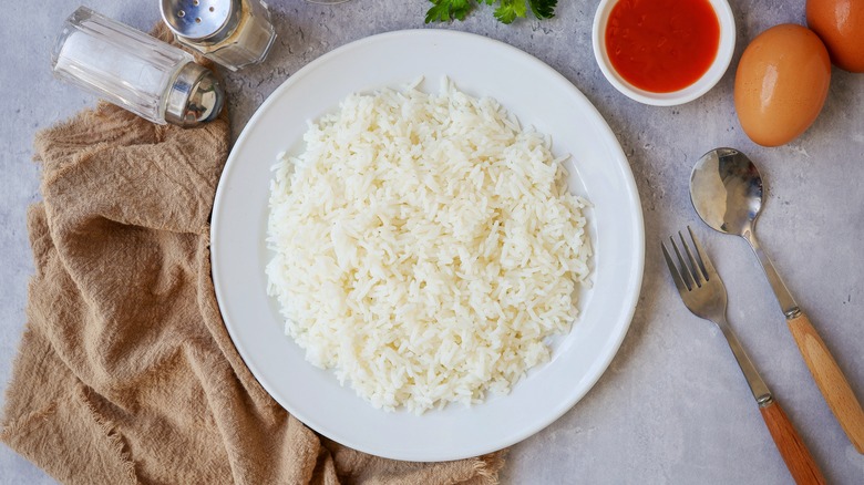 White rice on plate