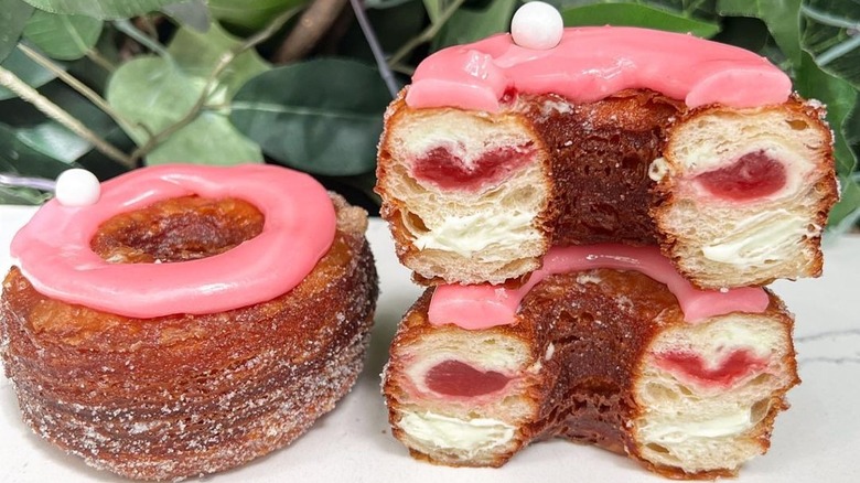 strawberry jam and olive oil cronuts