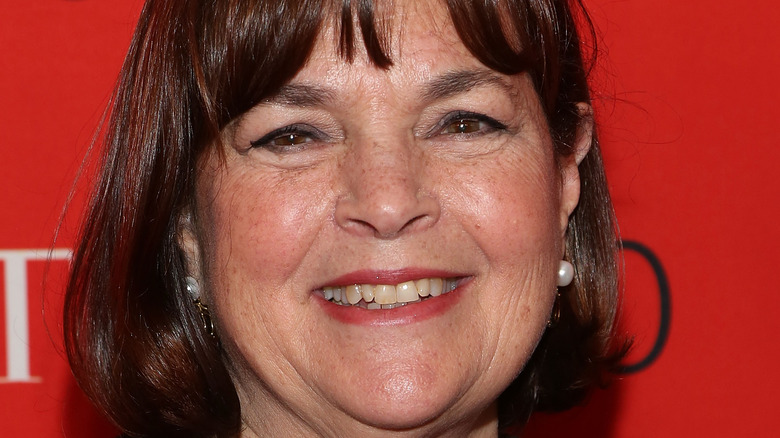 Why Ina Garten Prefers To Serve Food On White Dishware