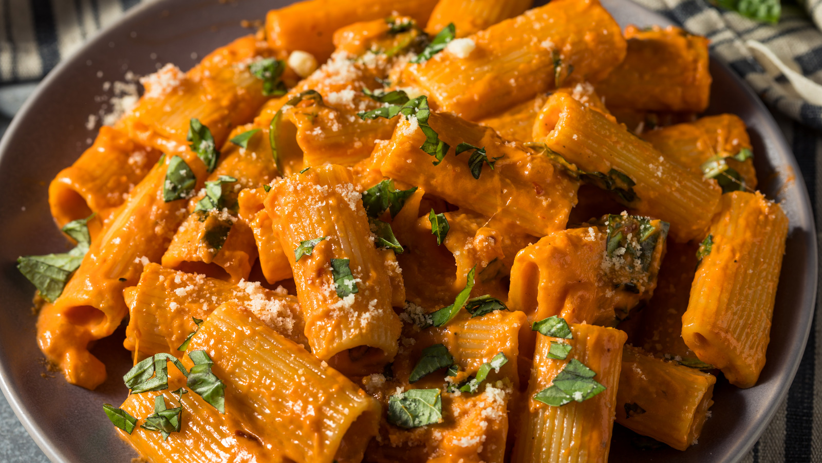 Why Pasta Doesn't Come With Your Main Dish In Italy