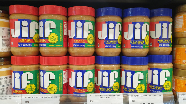 jif peanut butters on shelf