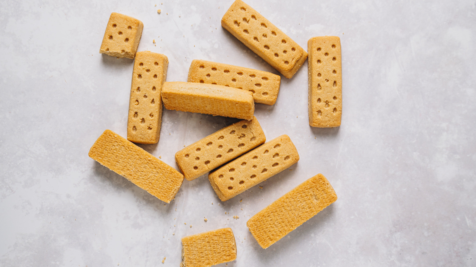 https://www.tastingtable.com/img/gallery/why-shortbread-is-so-easy-to-bake/l-intro-1660828207.jpg