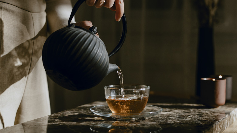 Brewed tea in a tea pot