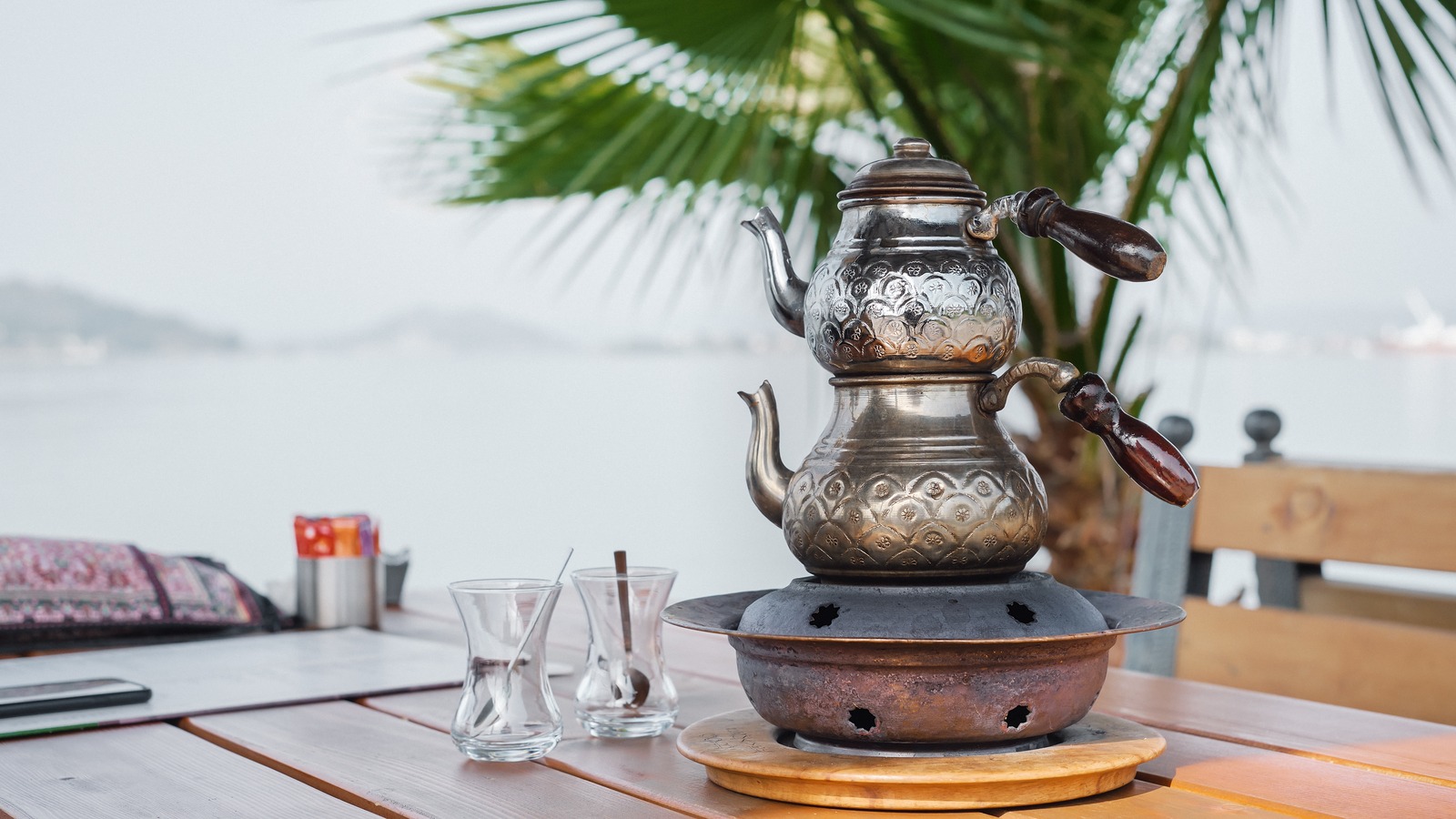 The Turkish Çaydanlık Double Teapot Makes the Best Tea - Eater