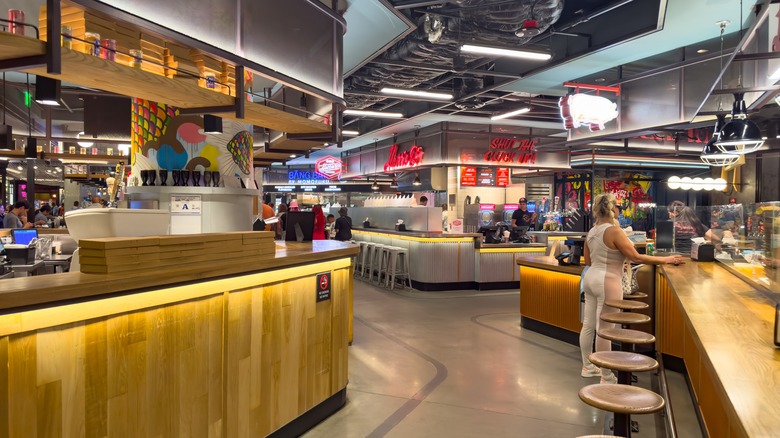 las vegas food hall restaurants