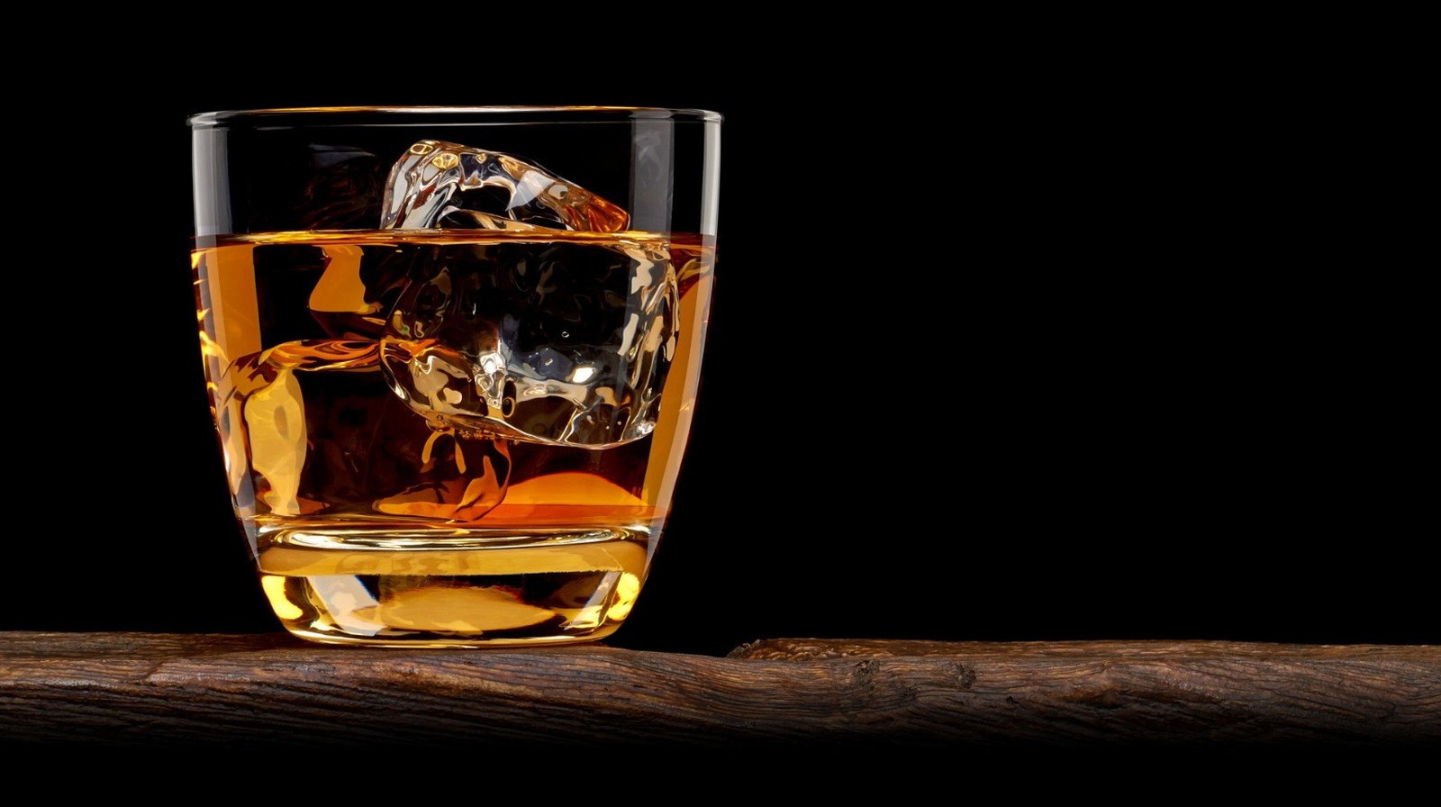 Why You May Want To Order Your Next Manhattan On The Rocks