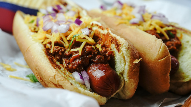 chili dog