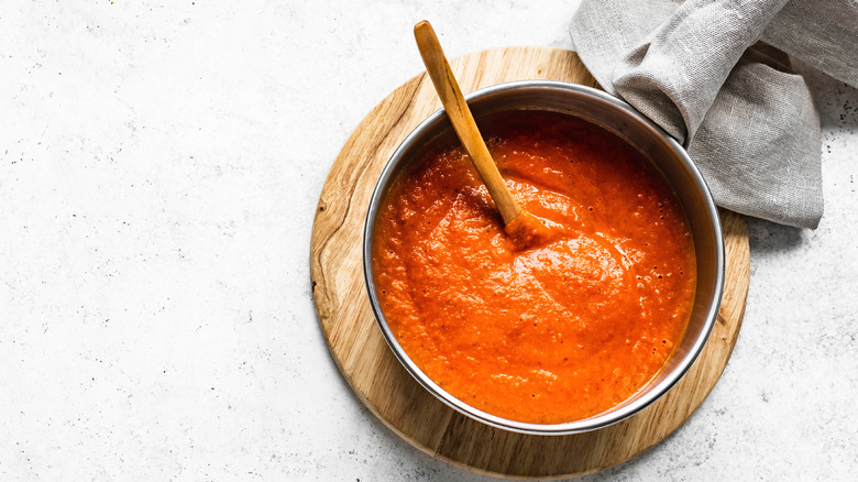 Marinara sauce in a sauce pan