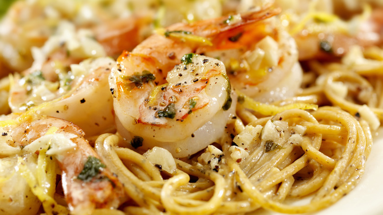 bowl of shrimp pasta