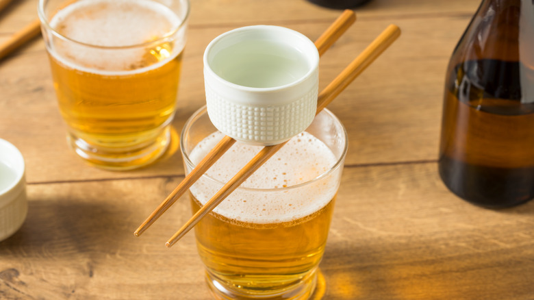 Sake bomb drink 