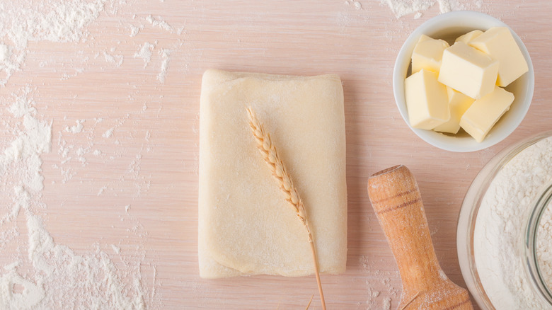 Laminated dough 