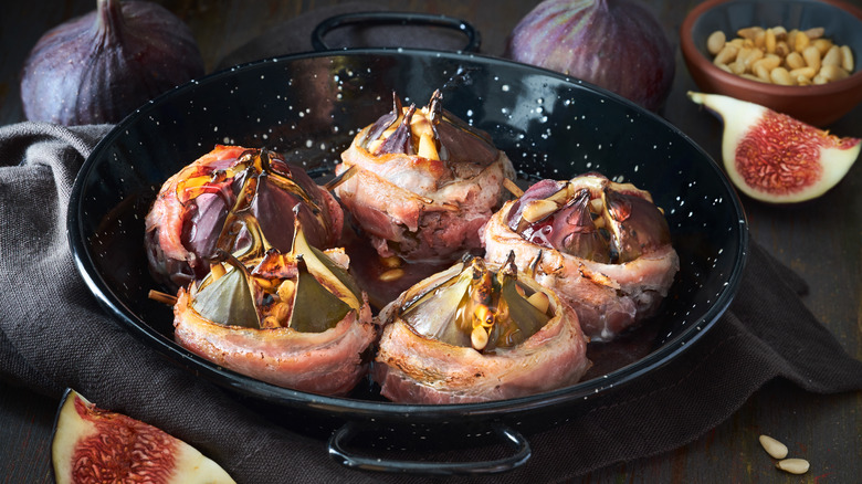 Bacon-wrapped figs