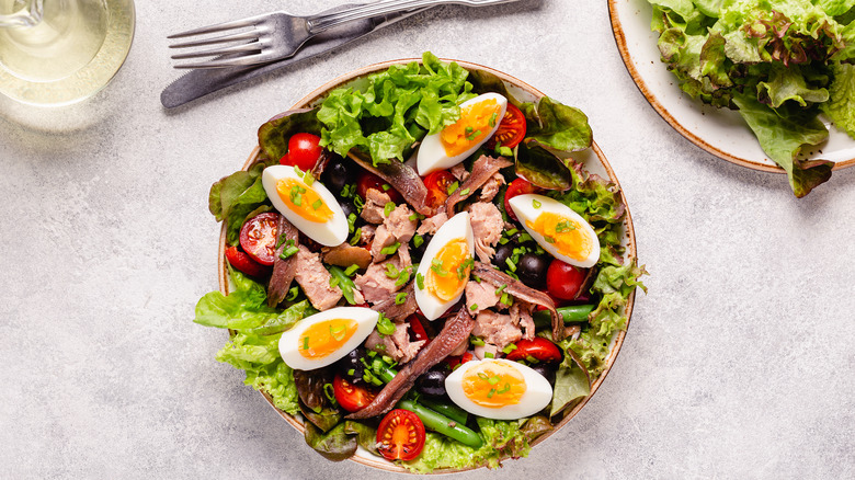 salad with anchovy egg tomato