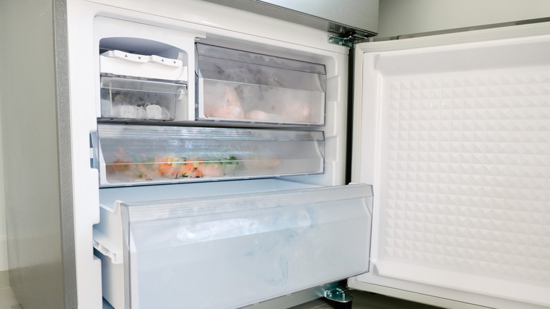 Freezer drawer