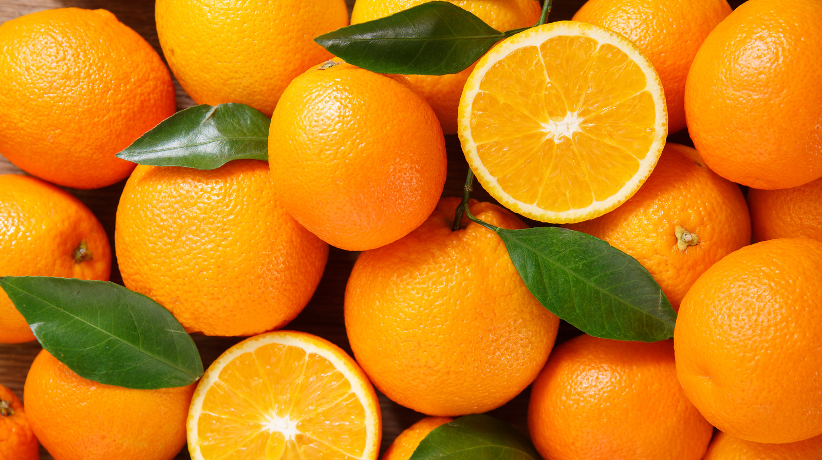 Why You Shouldn't Rely On Color When Picking Out Oranges