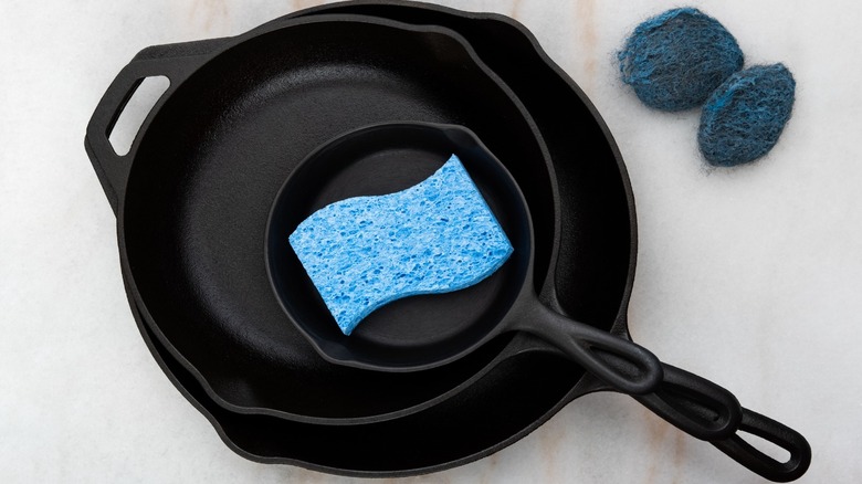 cast iron pans and sponges