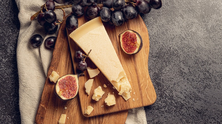 Parmigiano Reggiano with grapes and figs