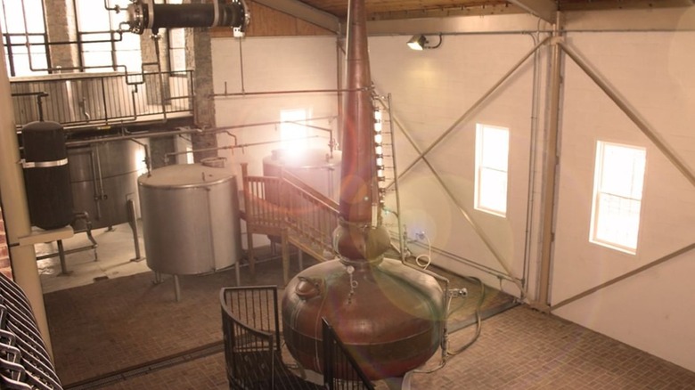 copper pot still at Willett distillery
