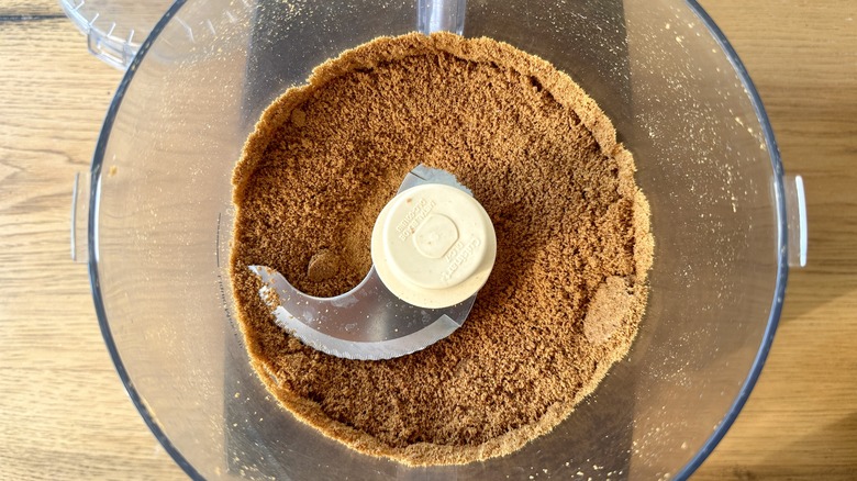 ground gingersnaps in food processor