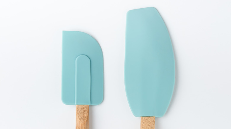 Silicone spatula pair