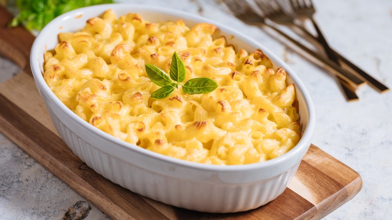 Baked mac and cheese