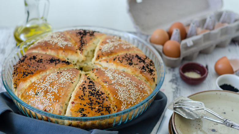 bread with seeds