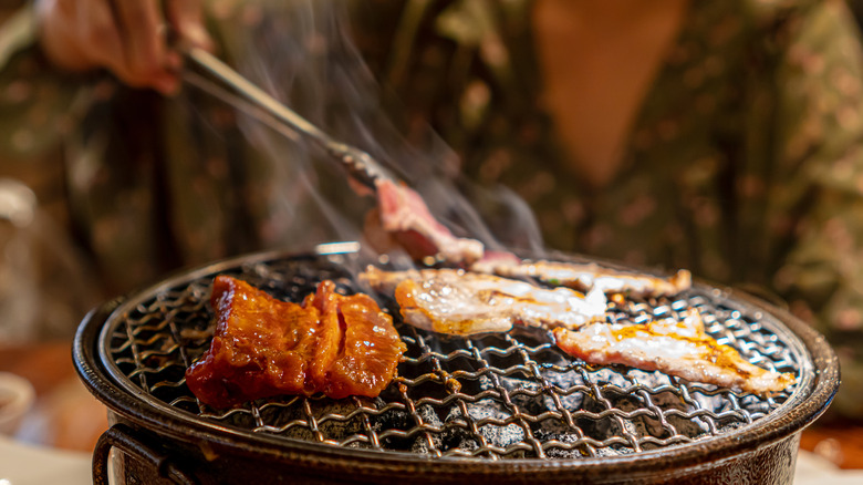 grilling yakiniku