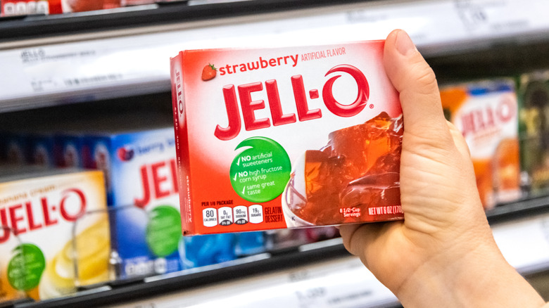 Shopping for jello