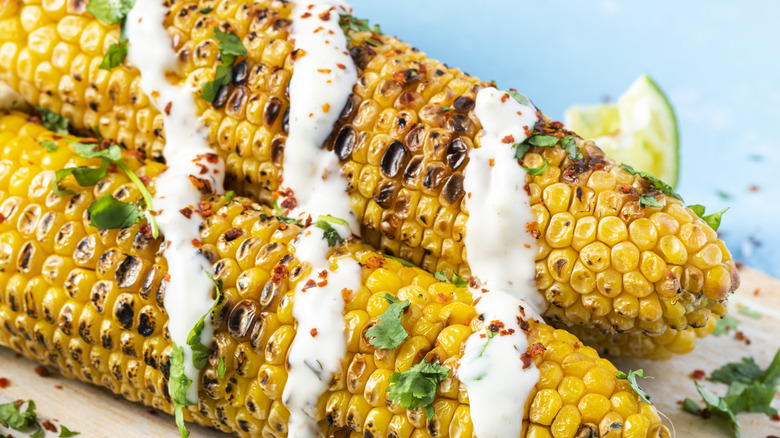 grilled corn with toppings