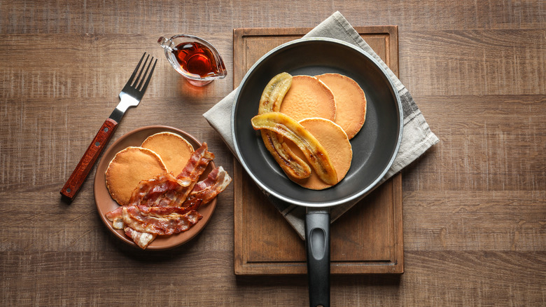 pancakes with banana and bacon