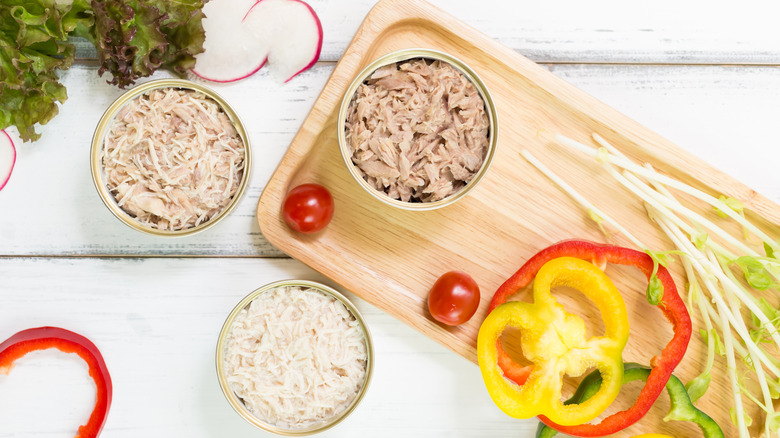 canned chicken with vegetables