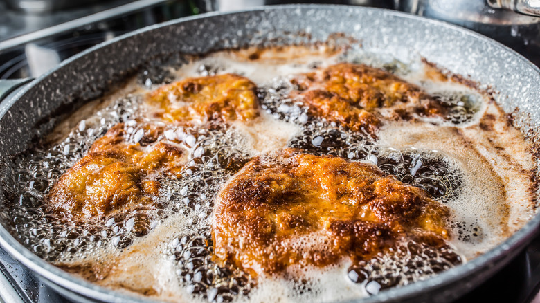 frying chicken schnitzel