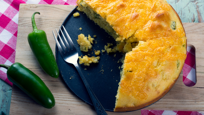 Jalapeño cheddar cornbread